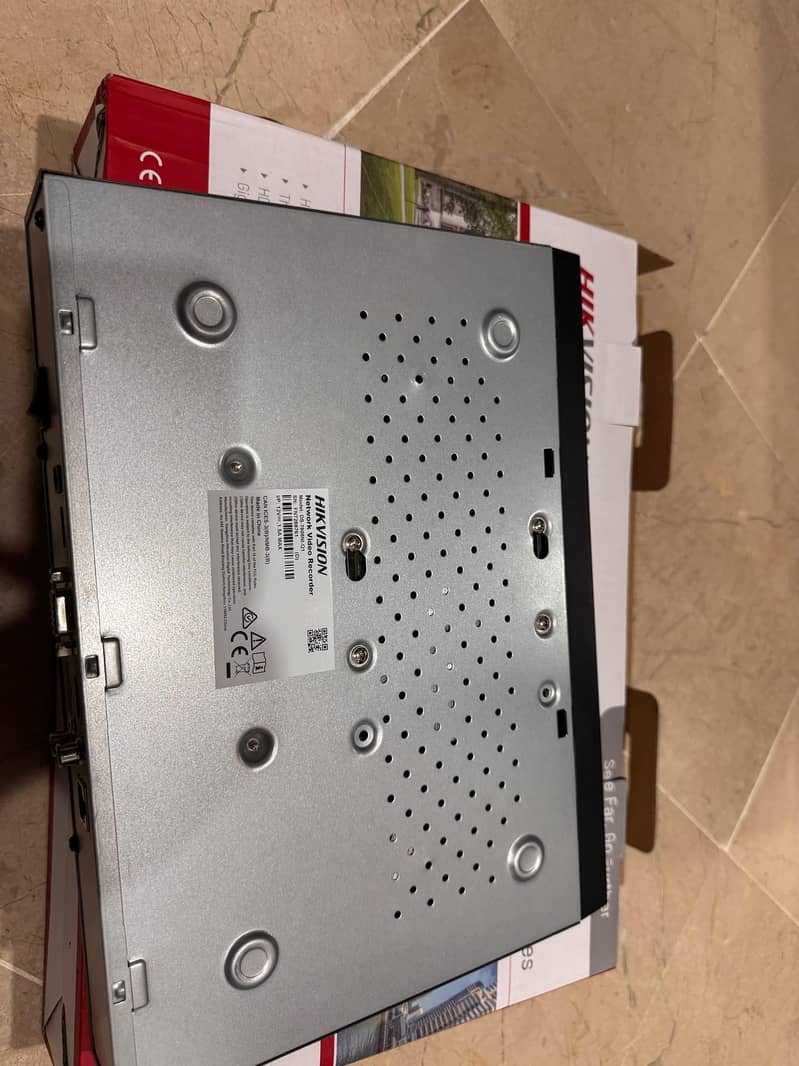 HIKVision Complete Setup 4 cameras 4