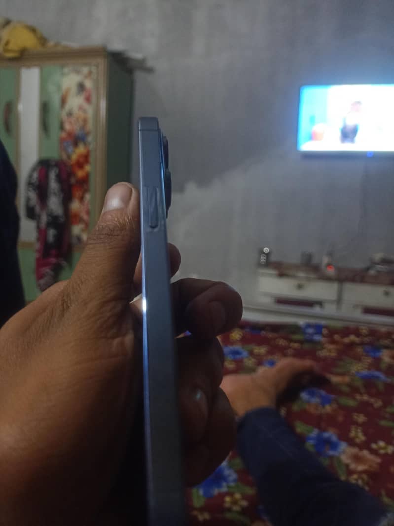 Apple iPhone 13 Pro 1
