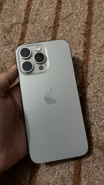 Apple iPhone 15 Pro Max