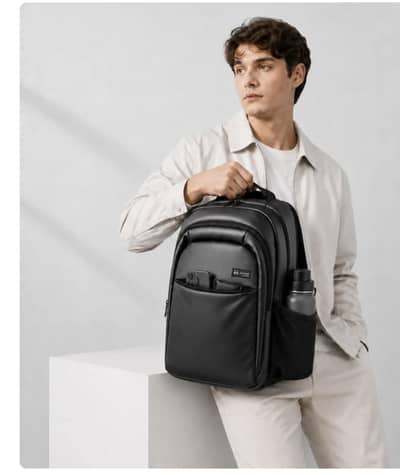 Multi-Compartment Laptop Backpack (Black)