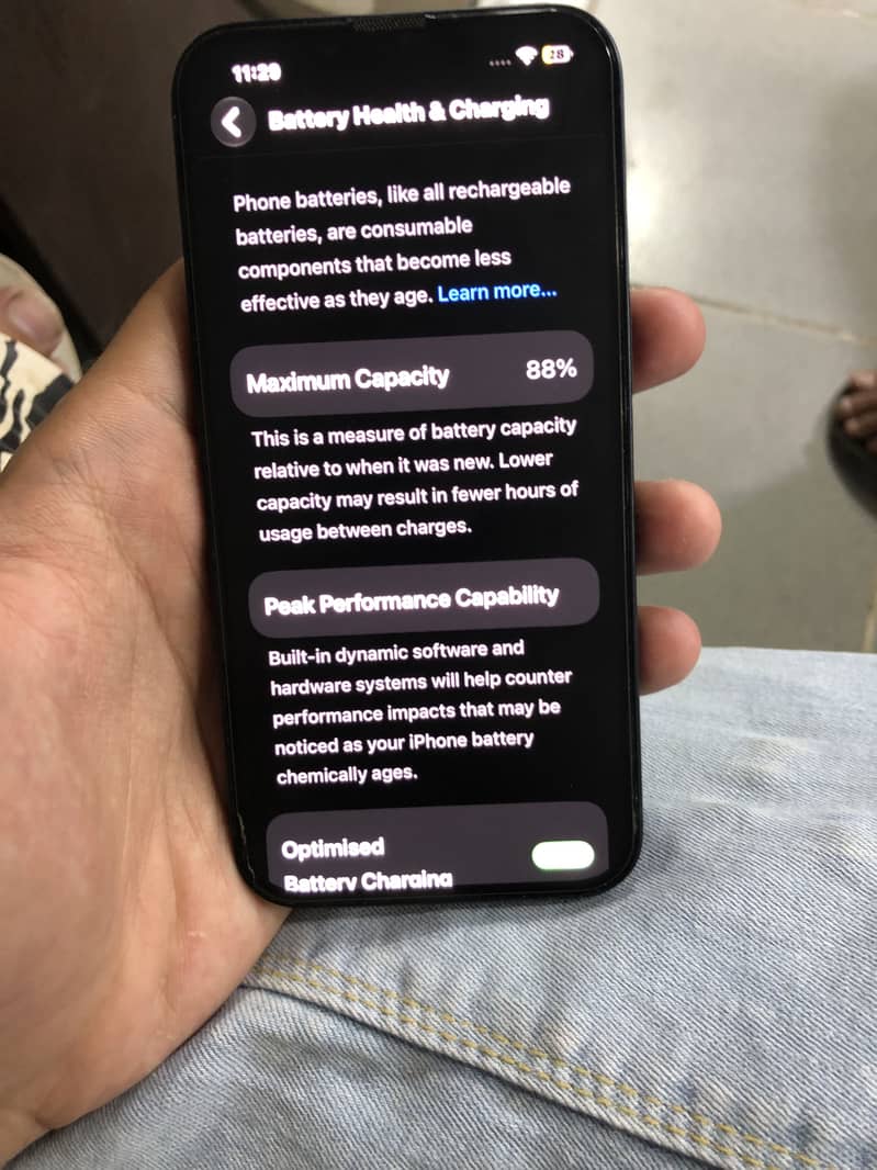 Apple iPhone 13 7