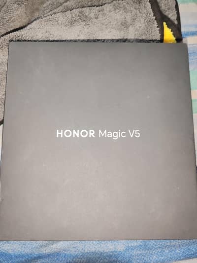 Honor Magic V5