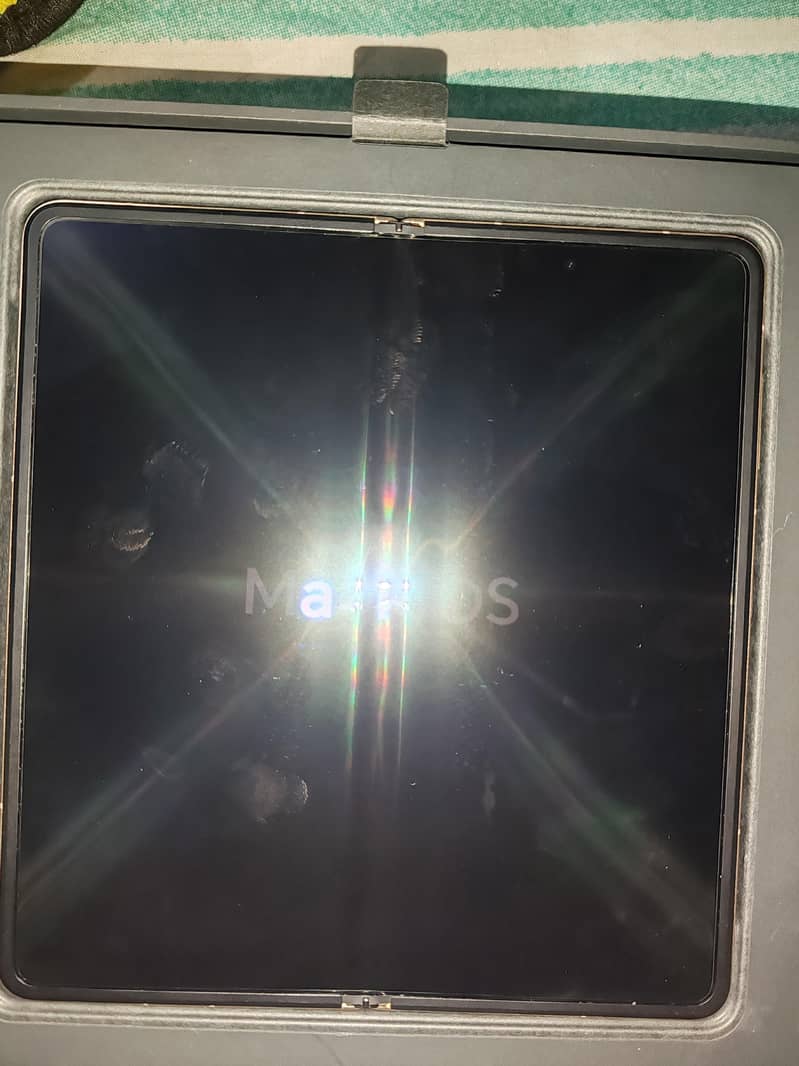 Honor Magic V5 14