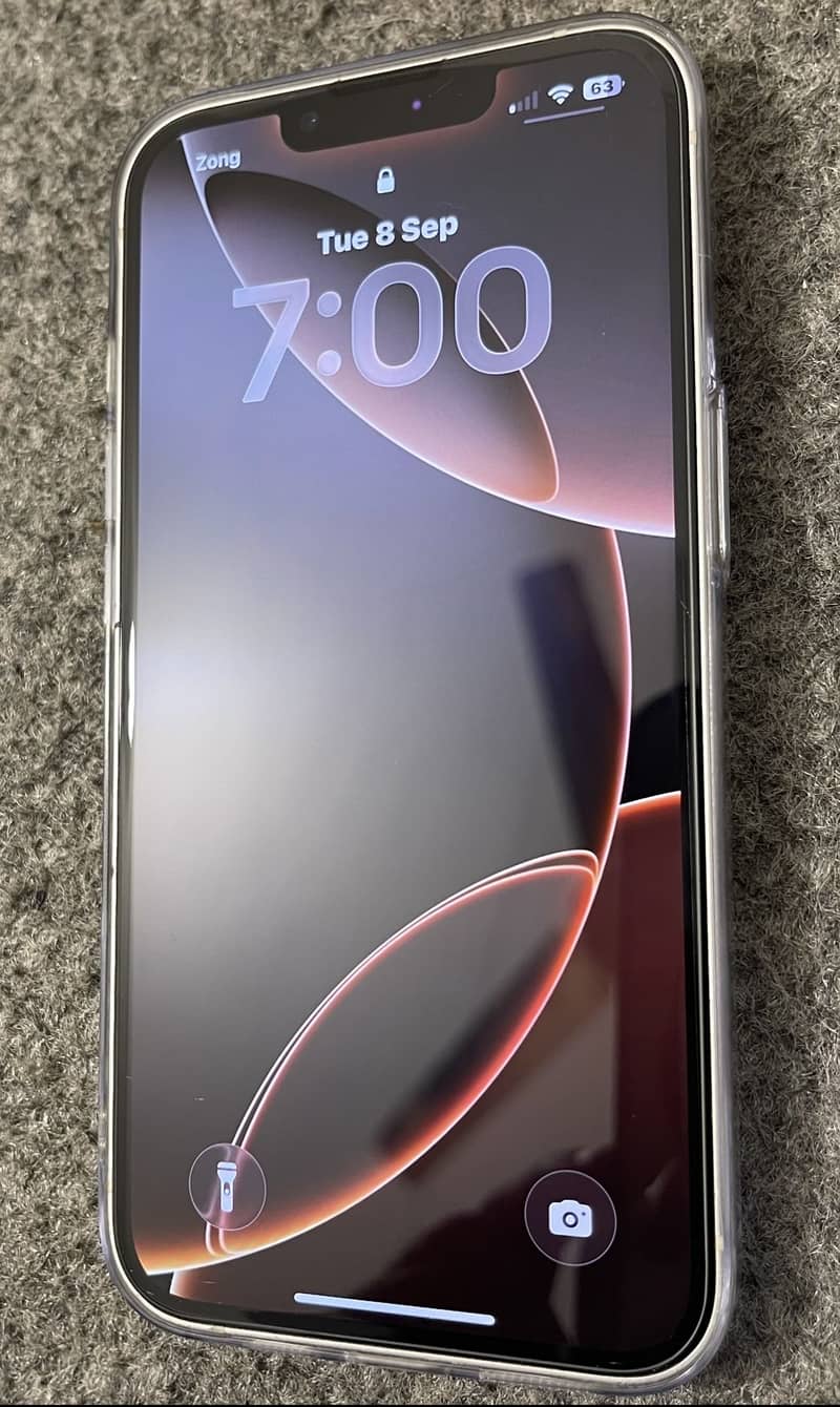 Apple iPhone 13 2