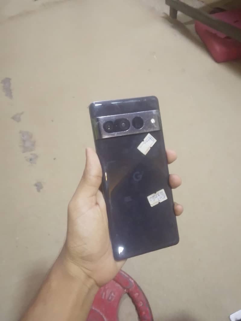 Google Pixel 7 4