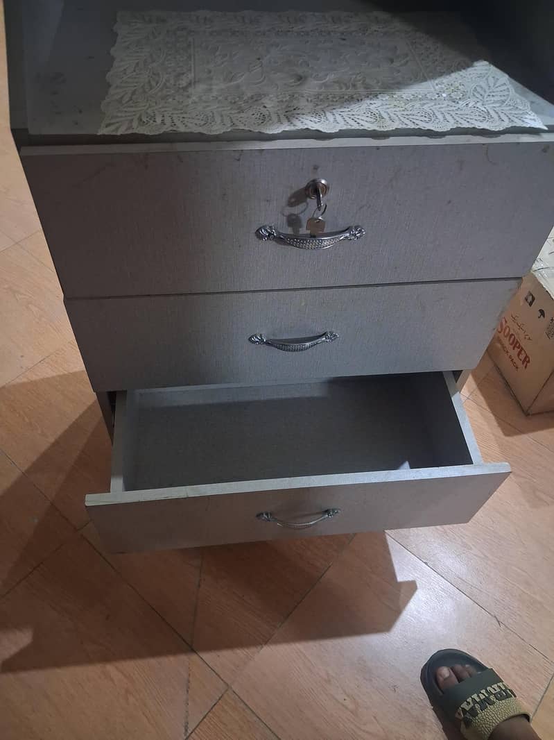 dressing table color grey 3