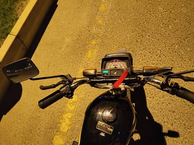 black Honda cd70
