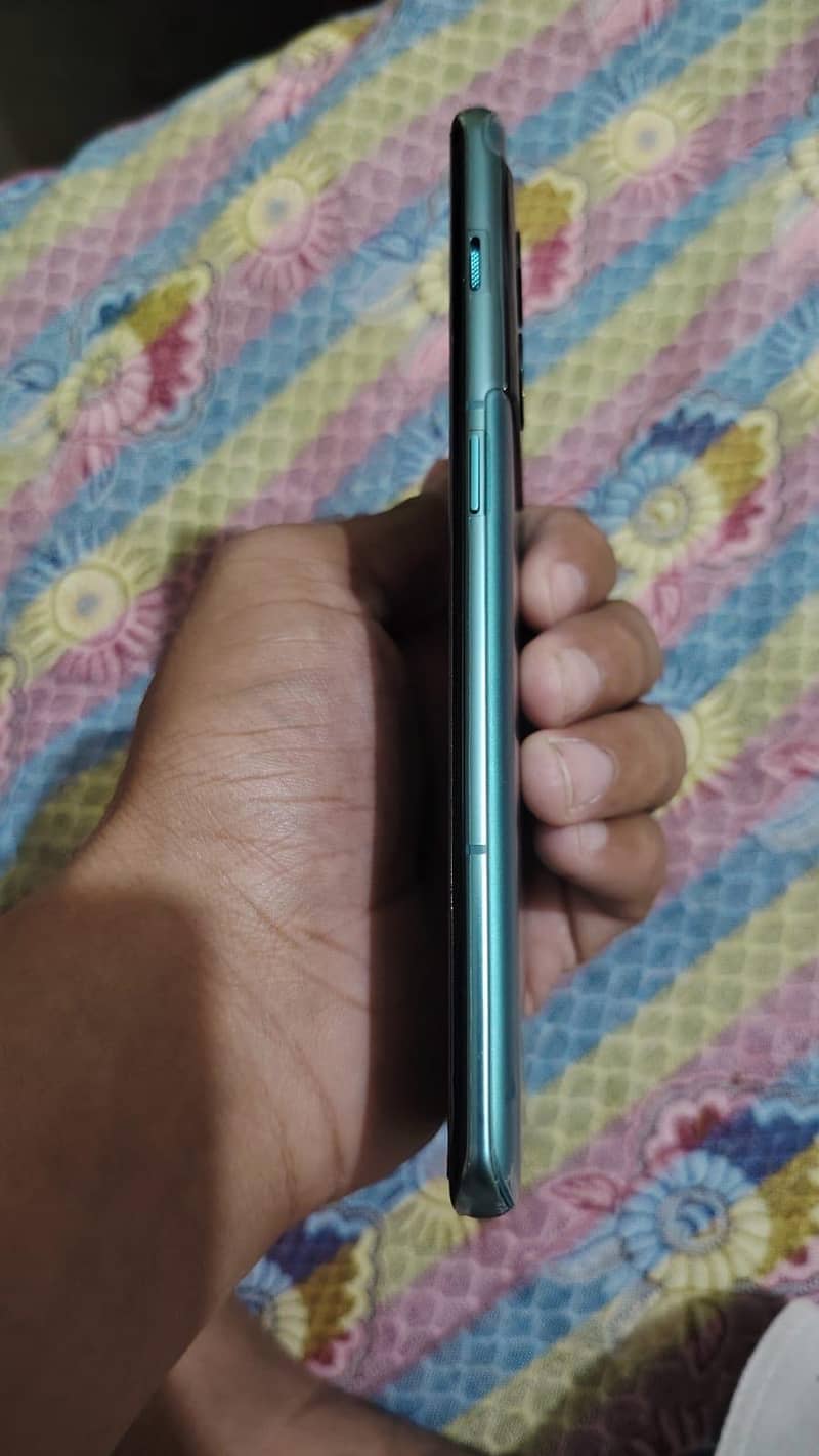 One Plus 10 Pro 1