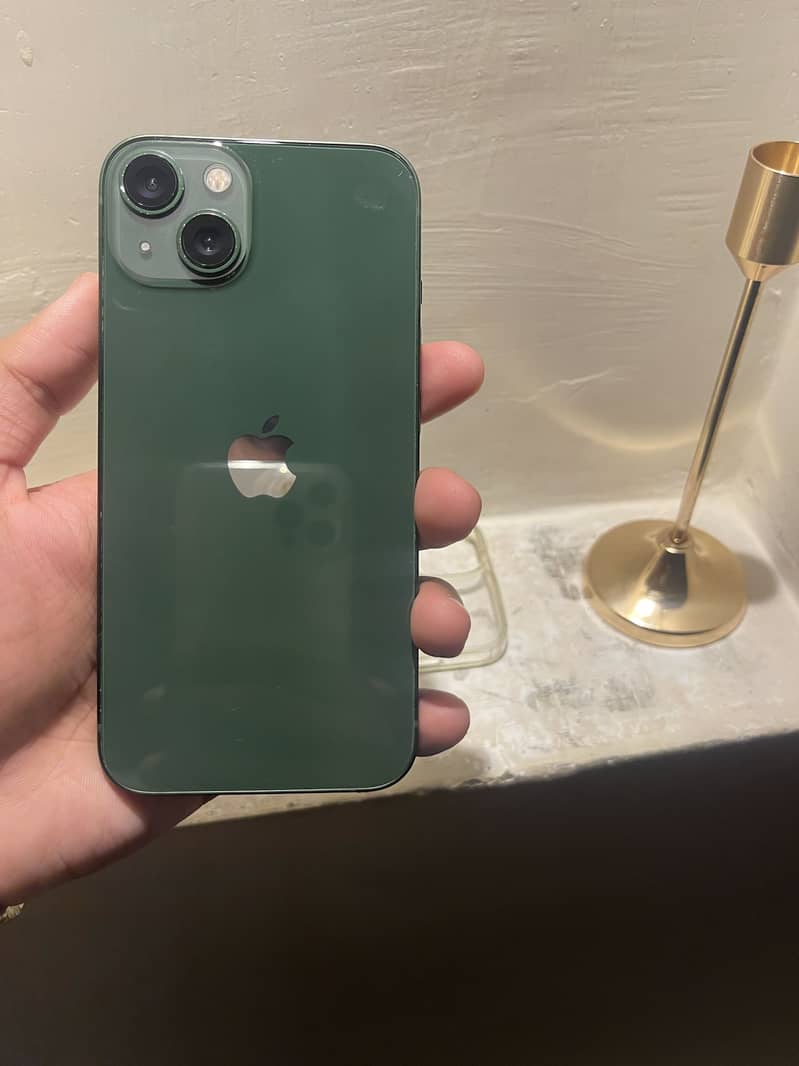 Apple iPhone 13 6