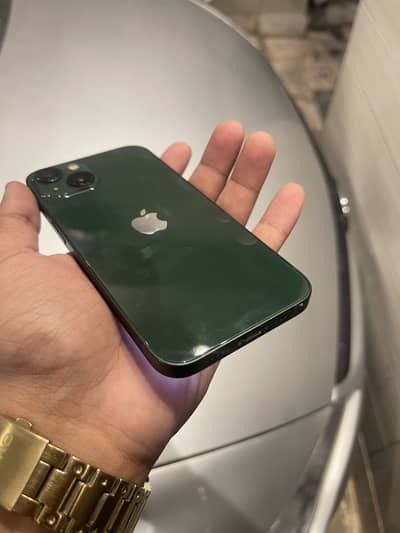 Apple iPhone 13