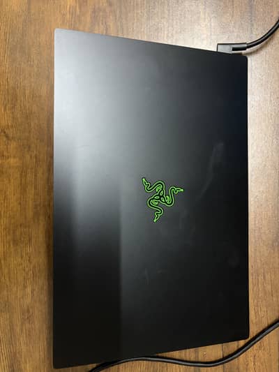 Razer Blade 15 | i7 9th Gen | RTX 2060 6GB | 32GB RAM |