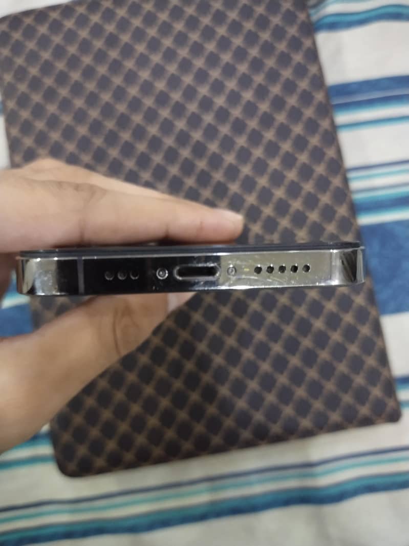 Apple iPhone 12 Pro 7