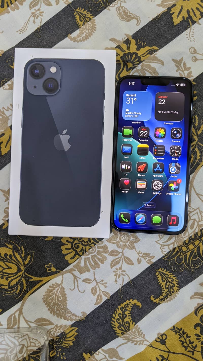 Apple iPhone 13 0