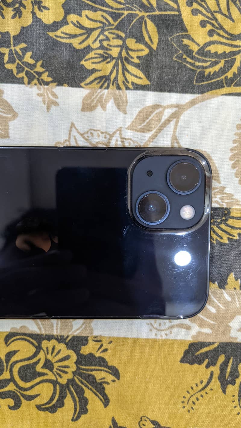 Apple iPhone 13 2