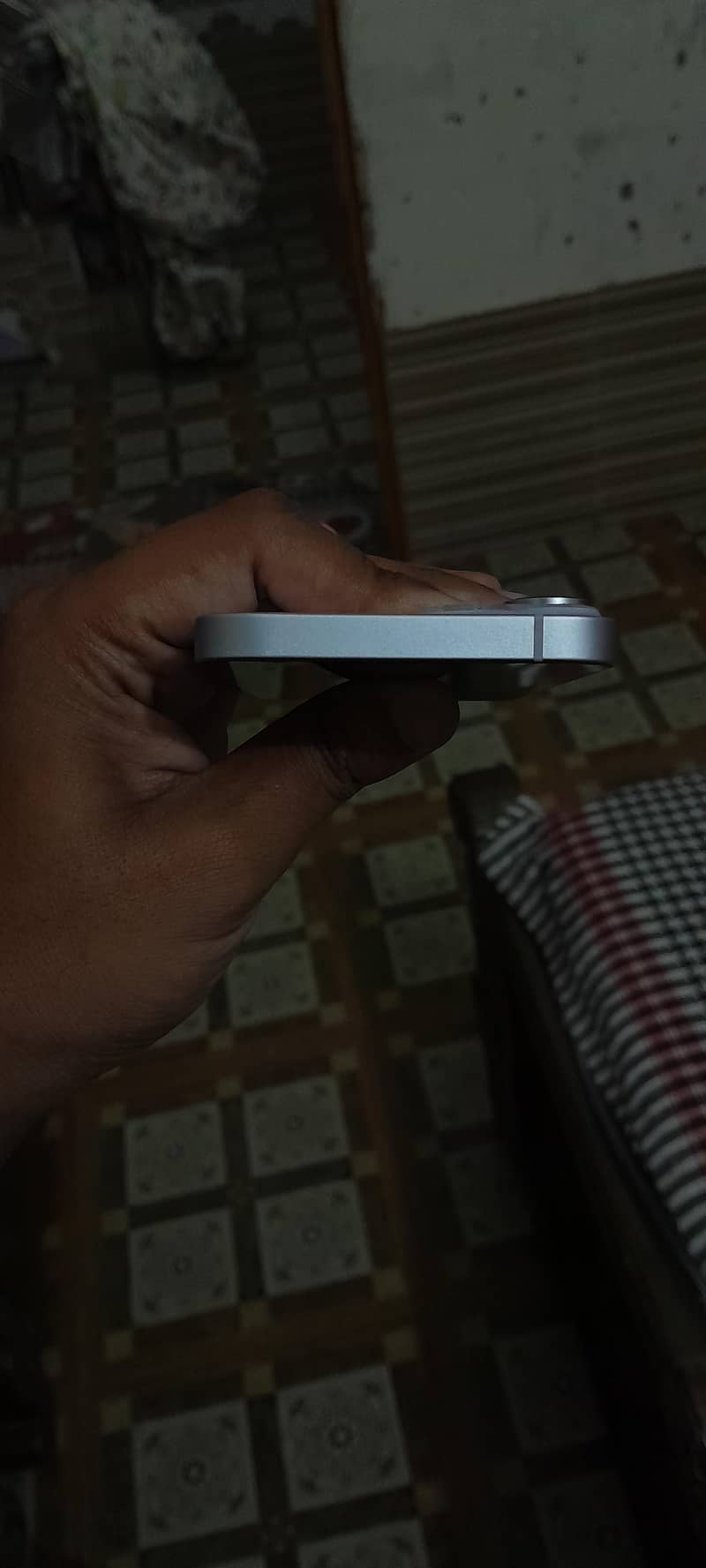 Apple iPhone 14 4