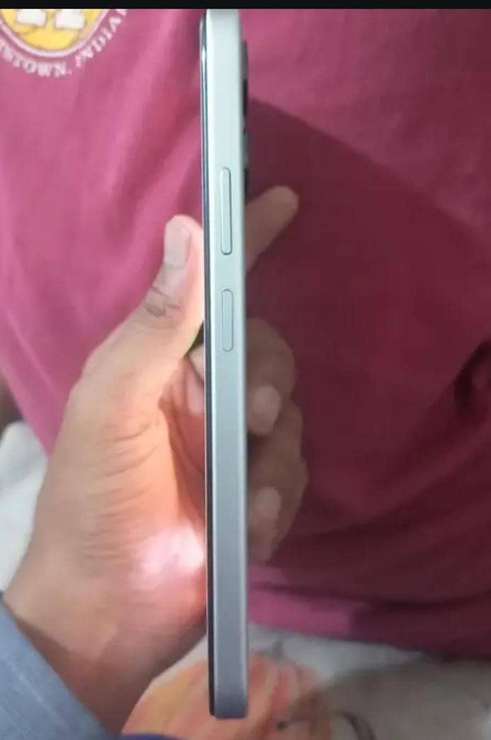 OPPO A6c 1