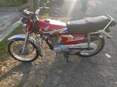 bik is ok condishn sell no 03438528276 watsup p rabta jry