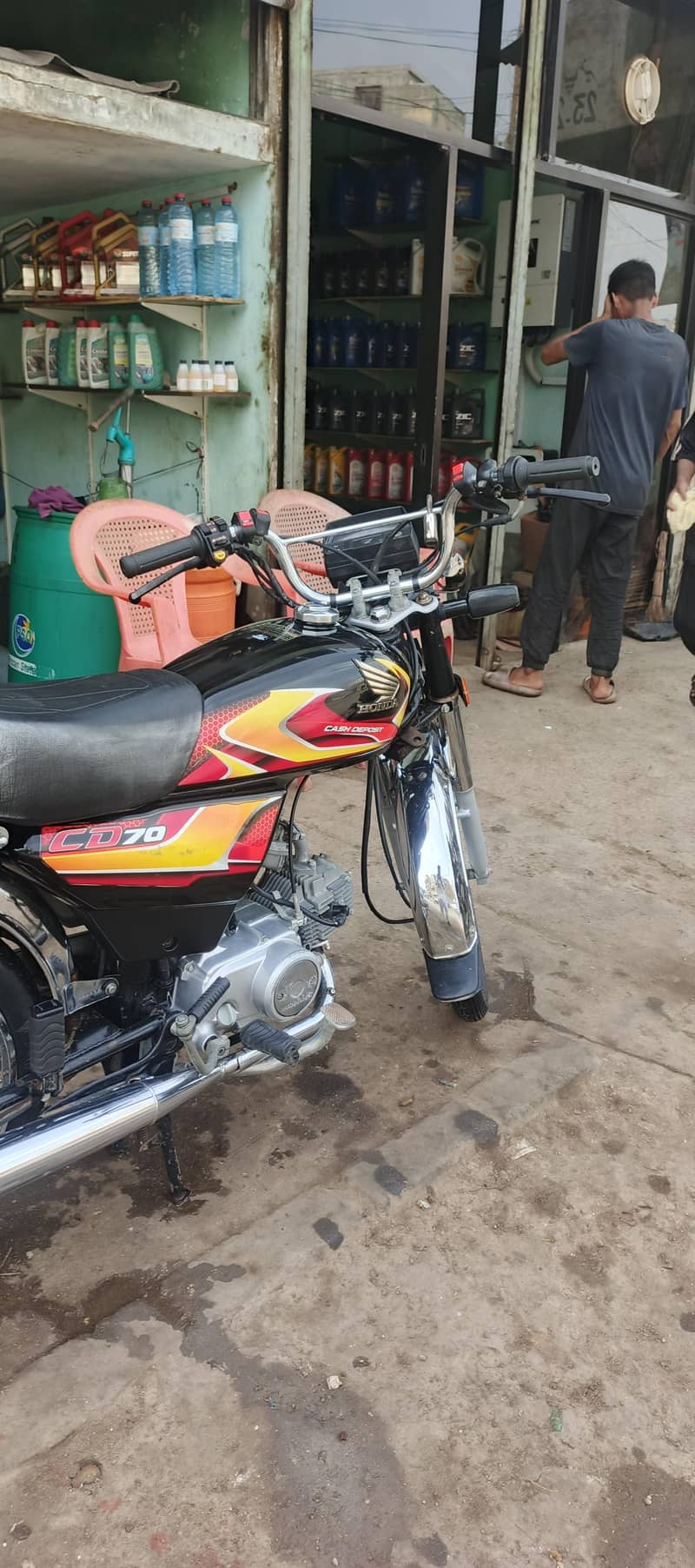 I m selling my 2026 model March registration one hand use karak engine ...