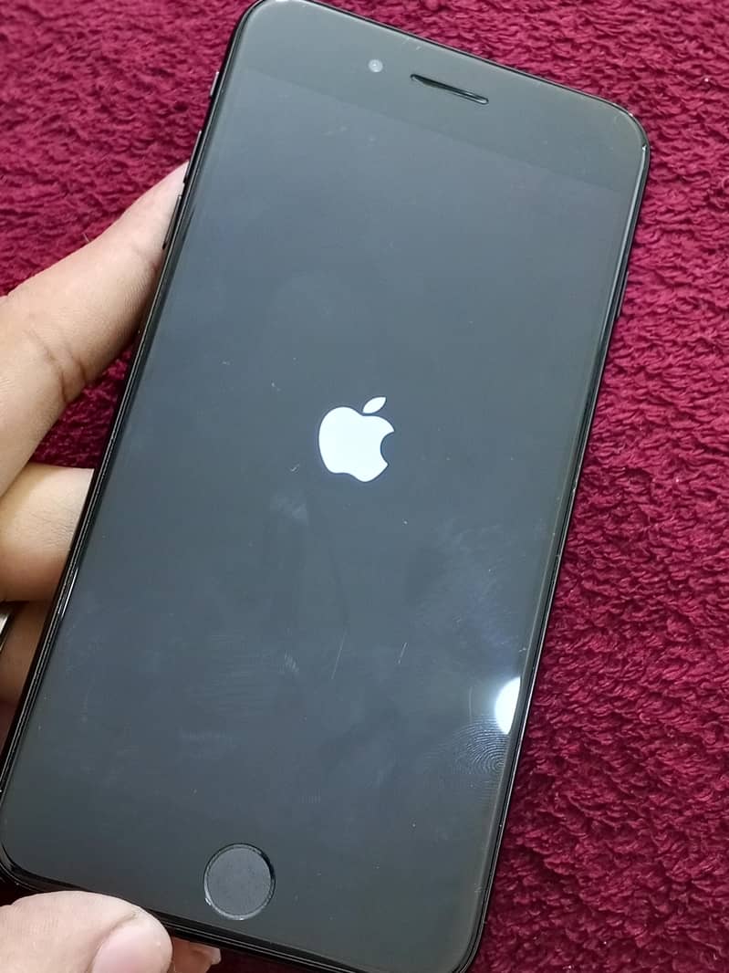 Apple iPhone 7 Plus 0