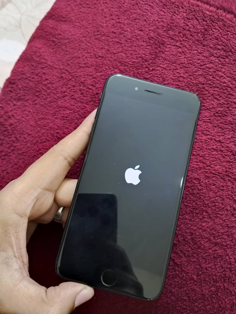 Apple iPhone 7 Plus 3