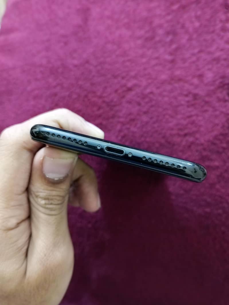 Apple iPhone 7 Plus 6