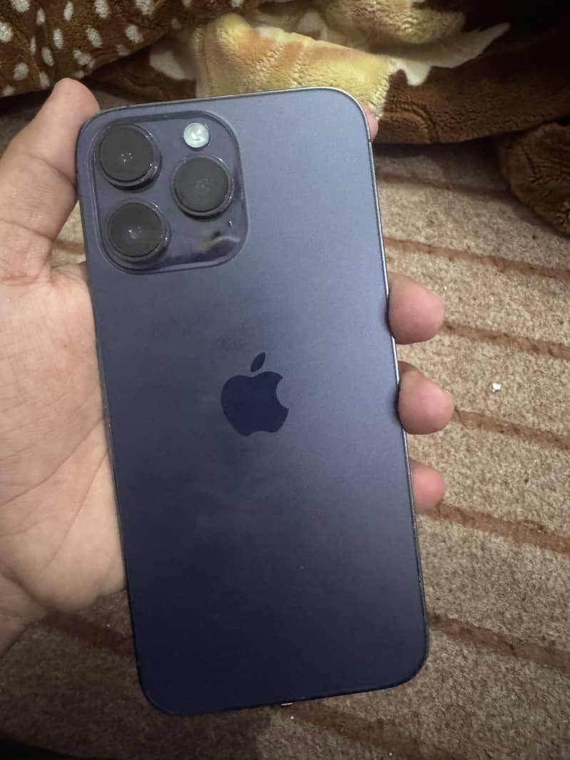Apple iPhone 14 Pro Max 3