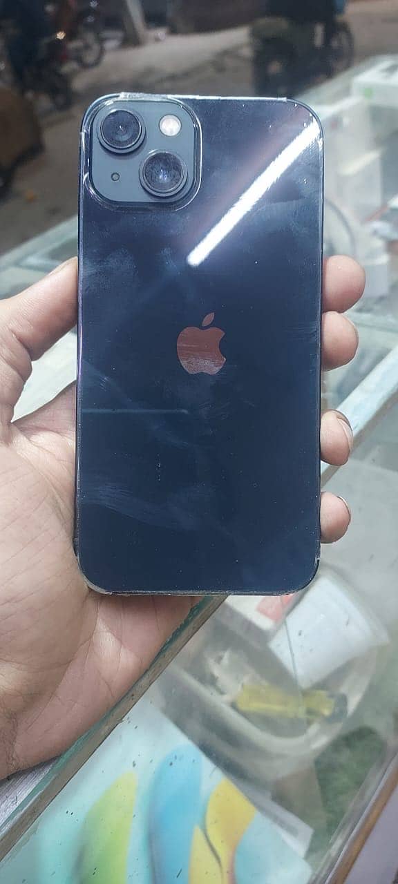 Apple iPhone 13 1