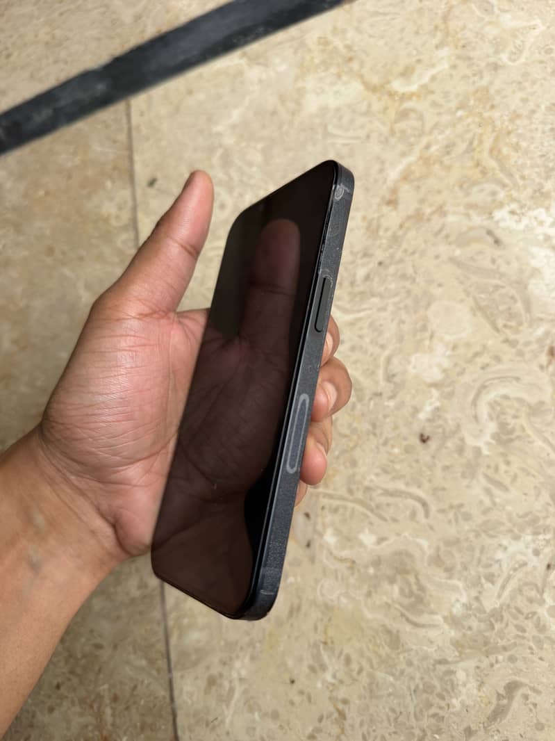 Apple iPhone 14 2