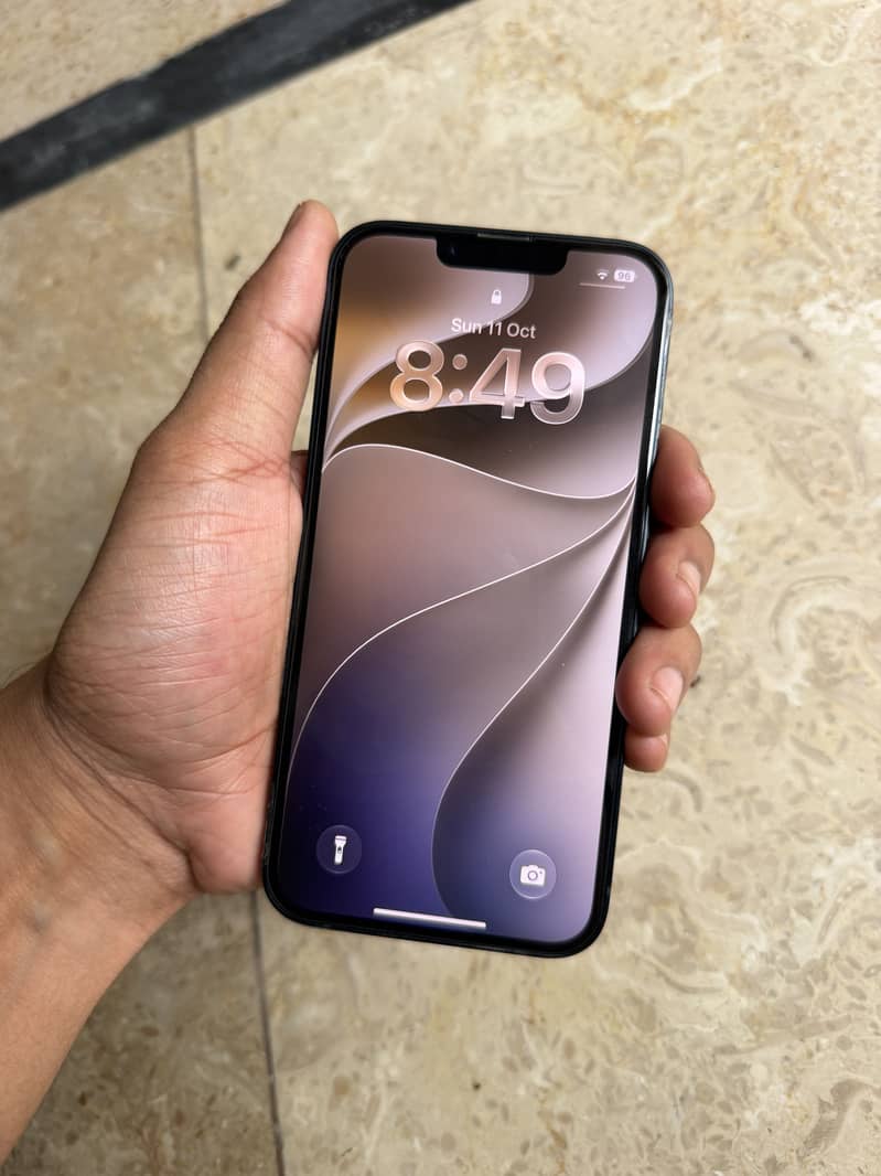 Apple iPhone 14 4