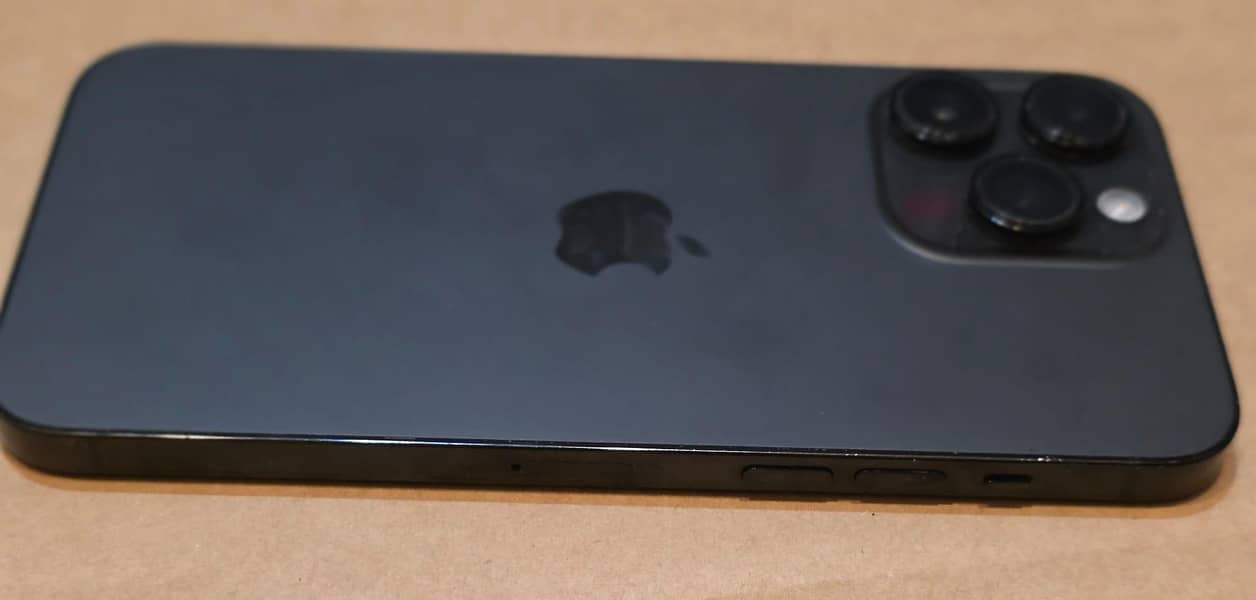 Apple iPhone 14 Pro Max 10