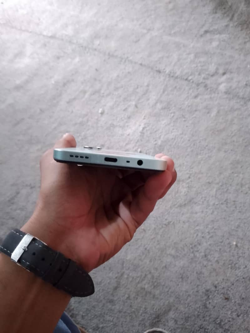 Realme Note 60x 6