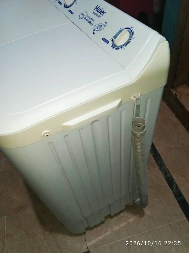 Haier washing machine twin tub model number HWM 100-AS - Washer & Dryer ...
