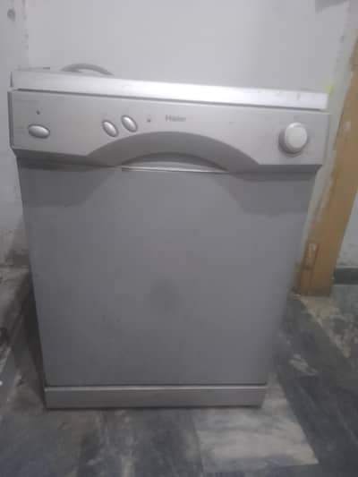 haier 10/10 very good at working cold n hot water full size