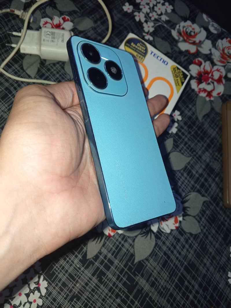 tecno spark 20 1
