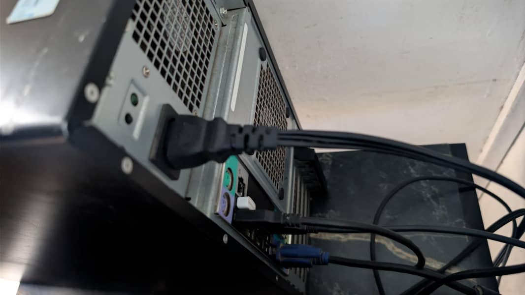 Dell tower PC 4