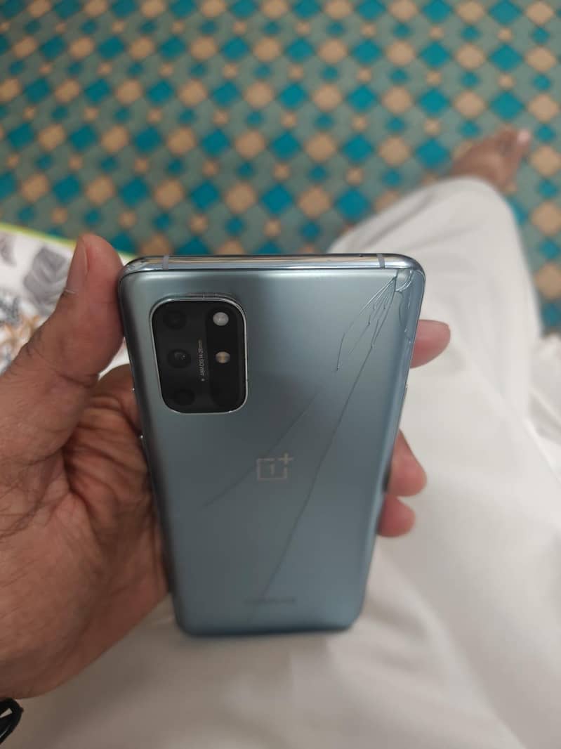 One Plus 8T 4