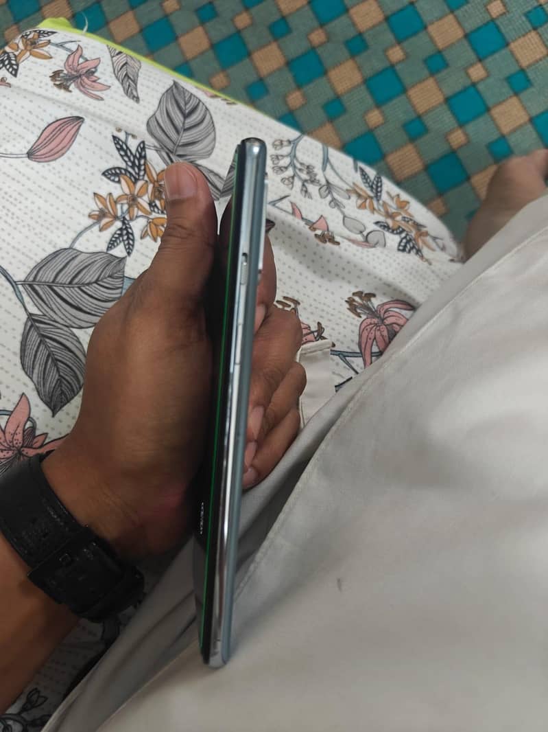 One Plus 8T 7