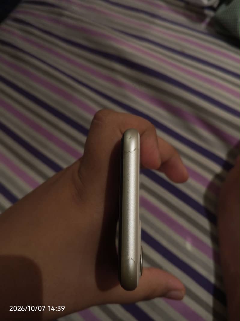 Apple iPhone 11 2