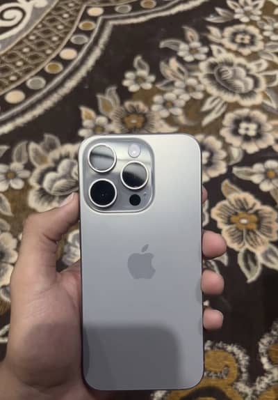 Apple iPhone 15 Pro