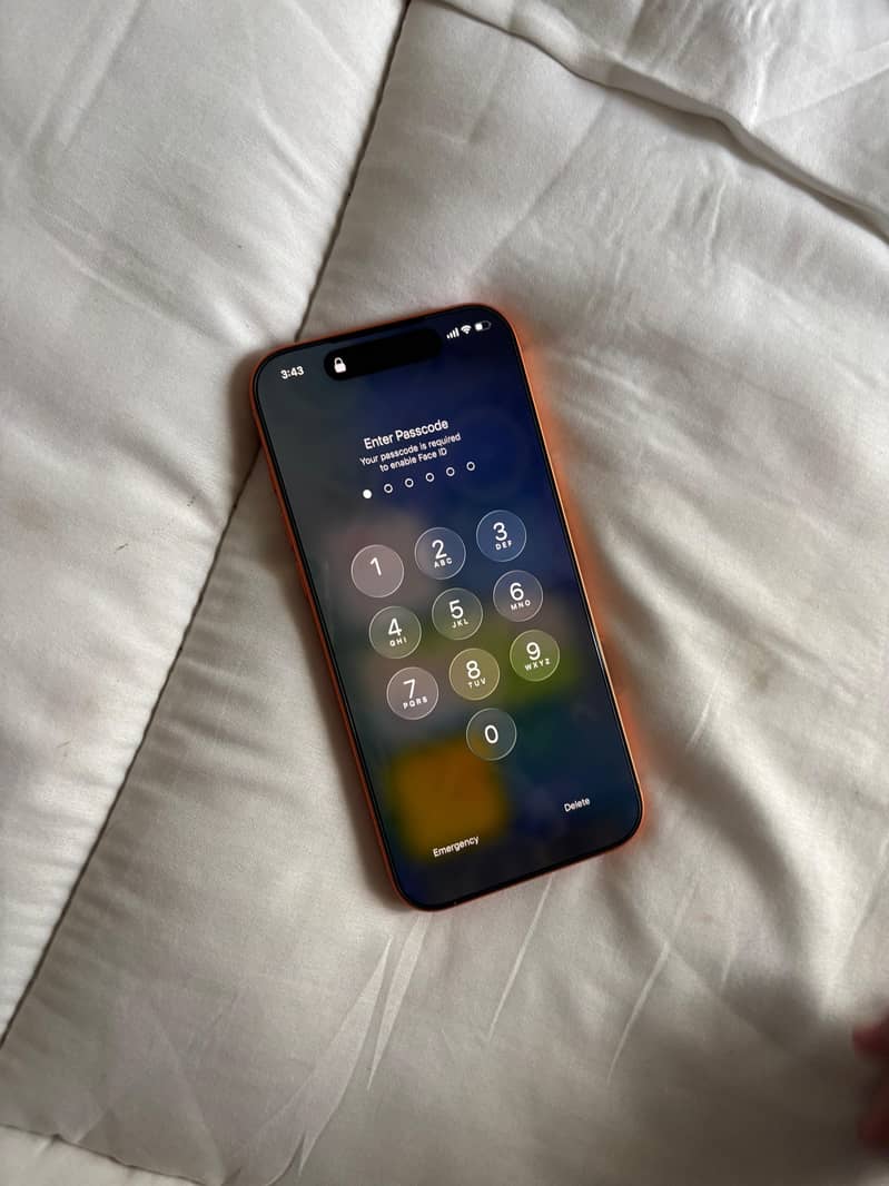 Apple iPhone 17 Pro Max 4