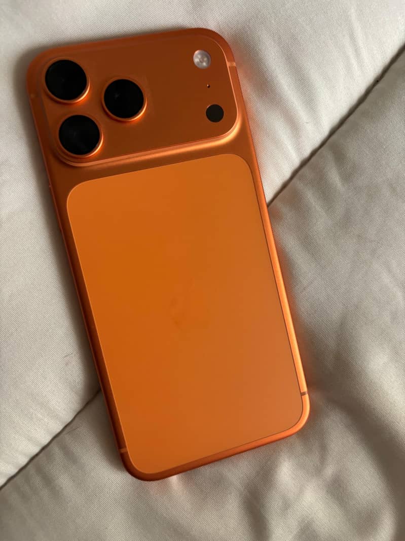 Apple iPhone 17 Pro Max 7