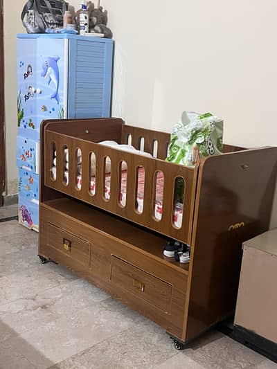 New baby cot