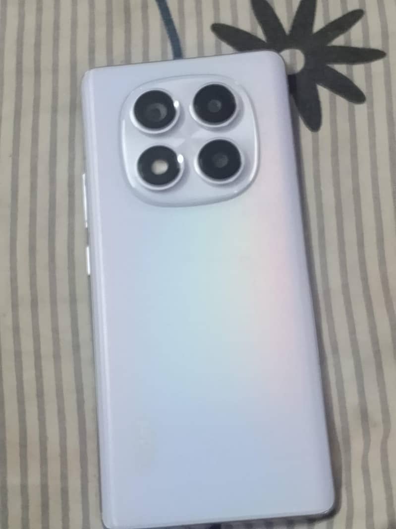 Xiaomi Redmi Note 15 Pro max 3