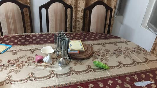 6 seater solid wood dining table for urgent sale