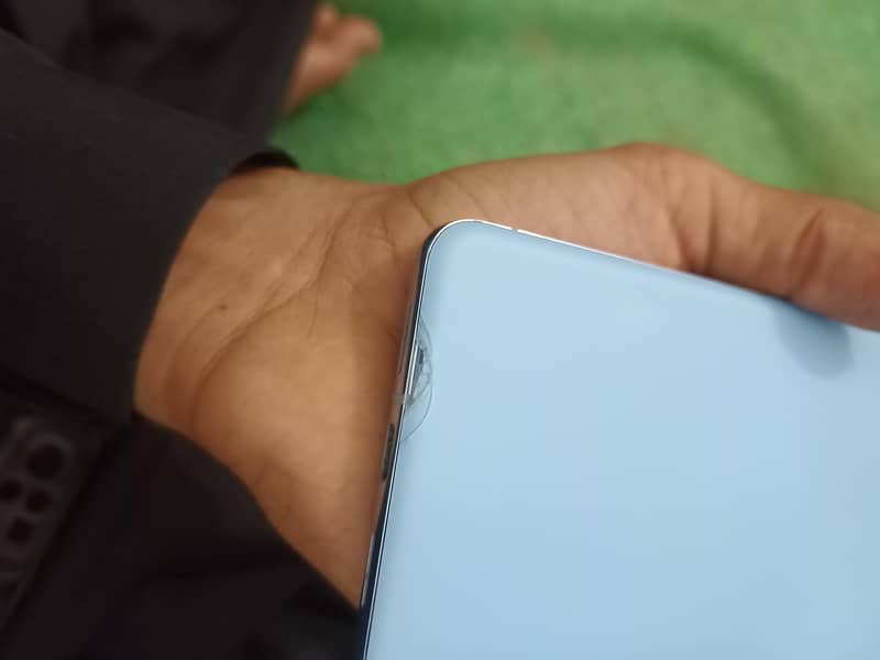 Google Pixel 8 Pro 2