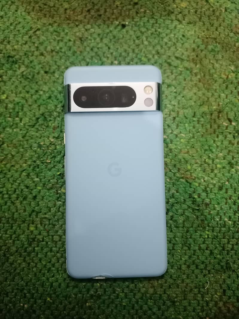 Google Pixel 8 Pro 4