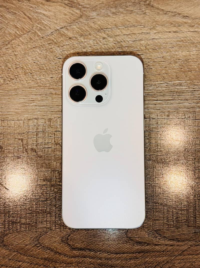 Apple iPhone 15 Pro 3