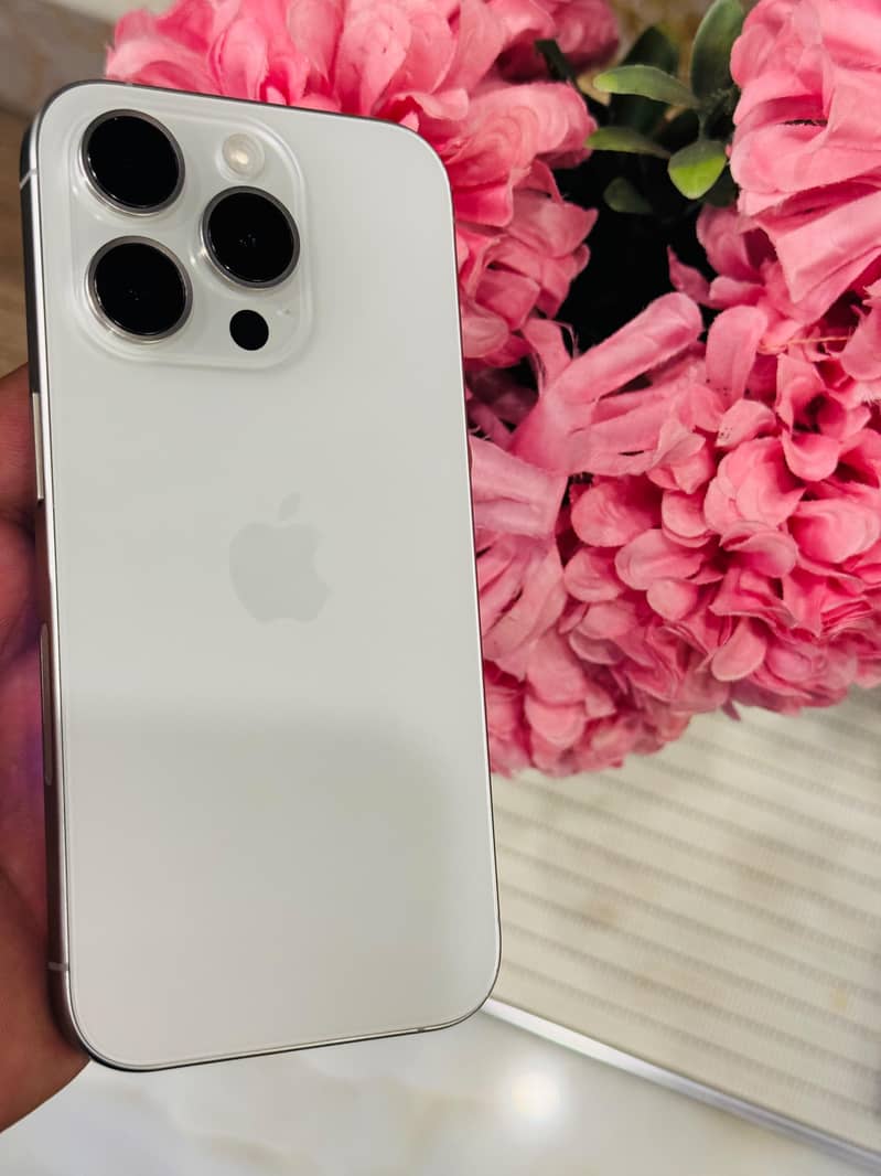 Apple iPhone 15 Pro 5