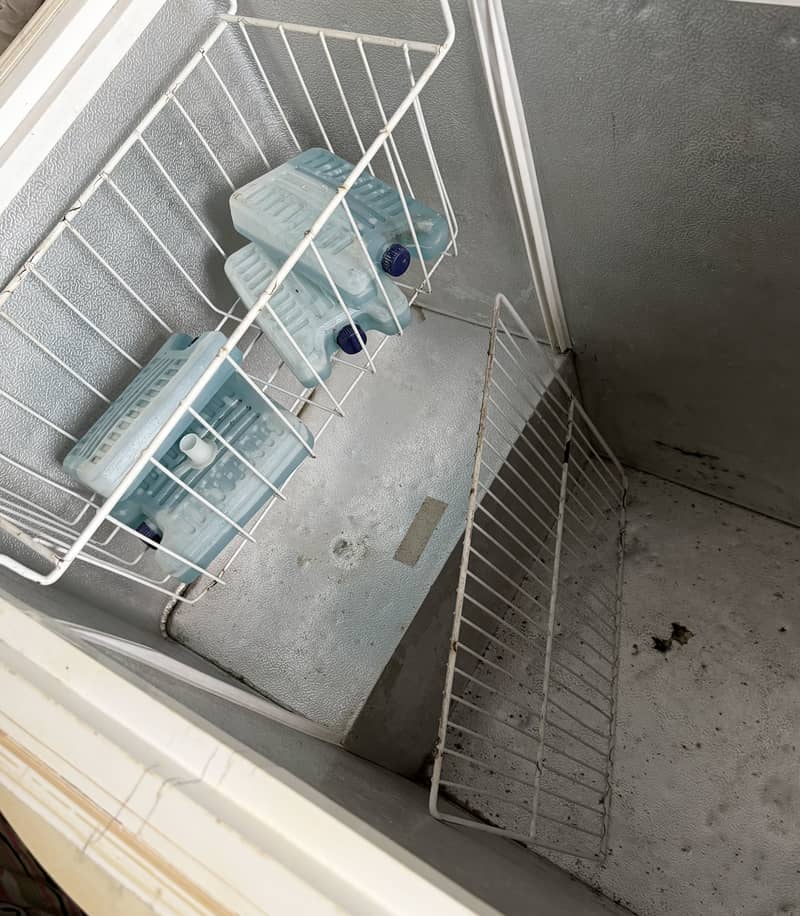 Refrigerator 5