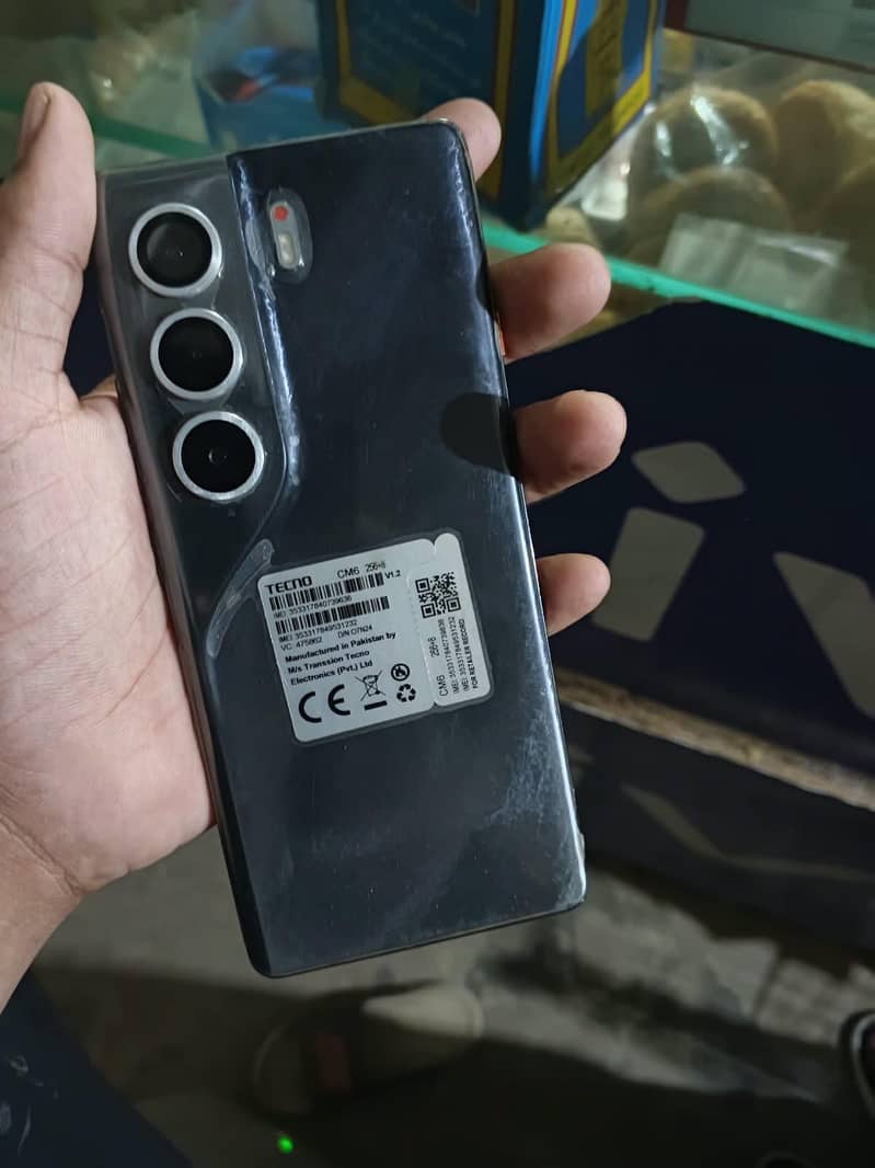 Tecno CAMON 40 Pro 0